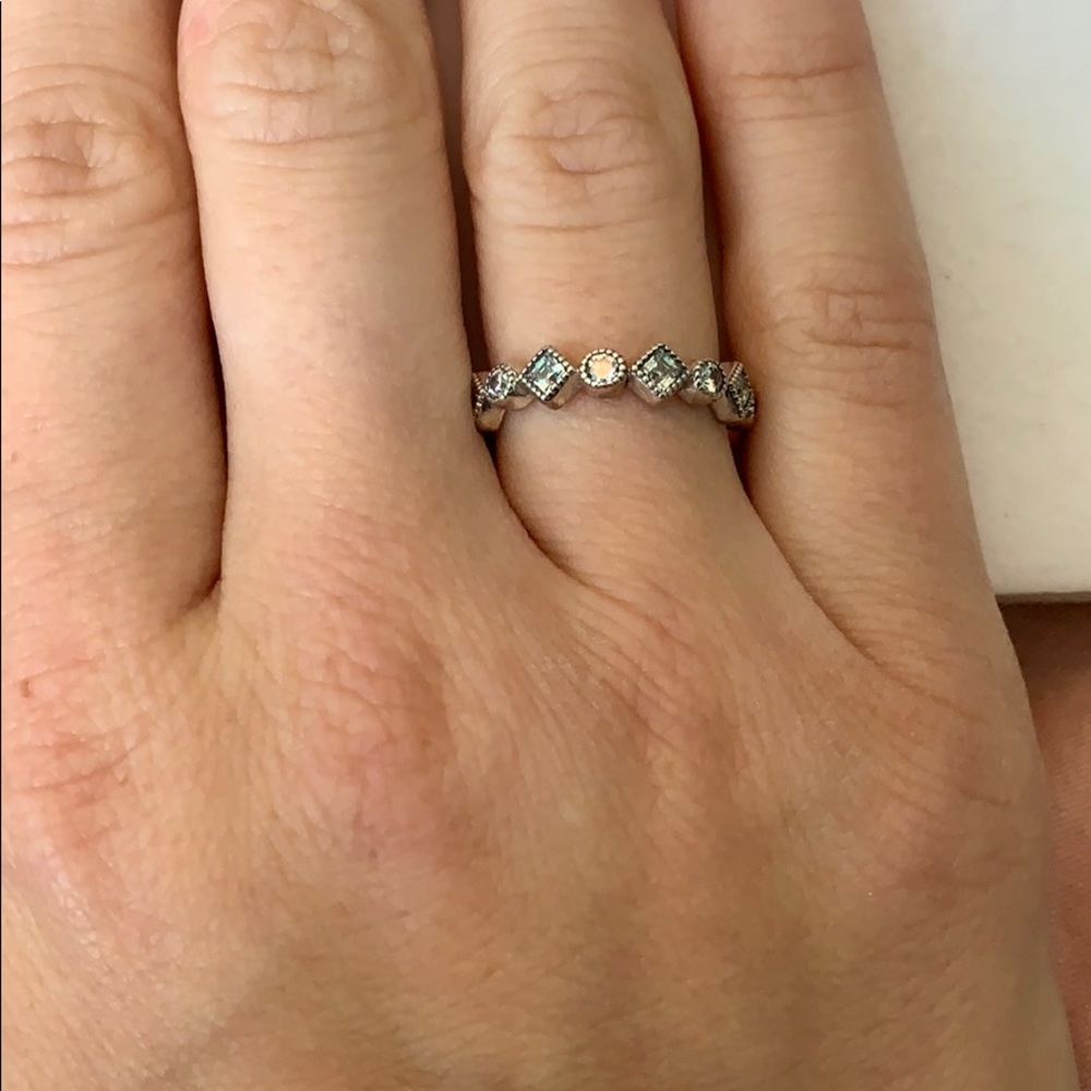 Multi-stone Pandora Ring